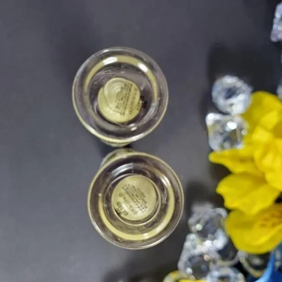 Almay Lip Gloss Goddess Gloss Gilded Lip Care Yellow Sparkle Make Up - Picture 3 of 9